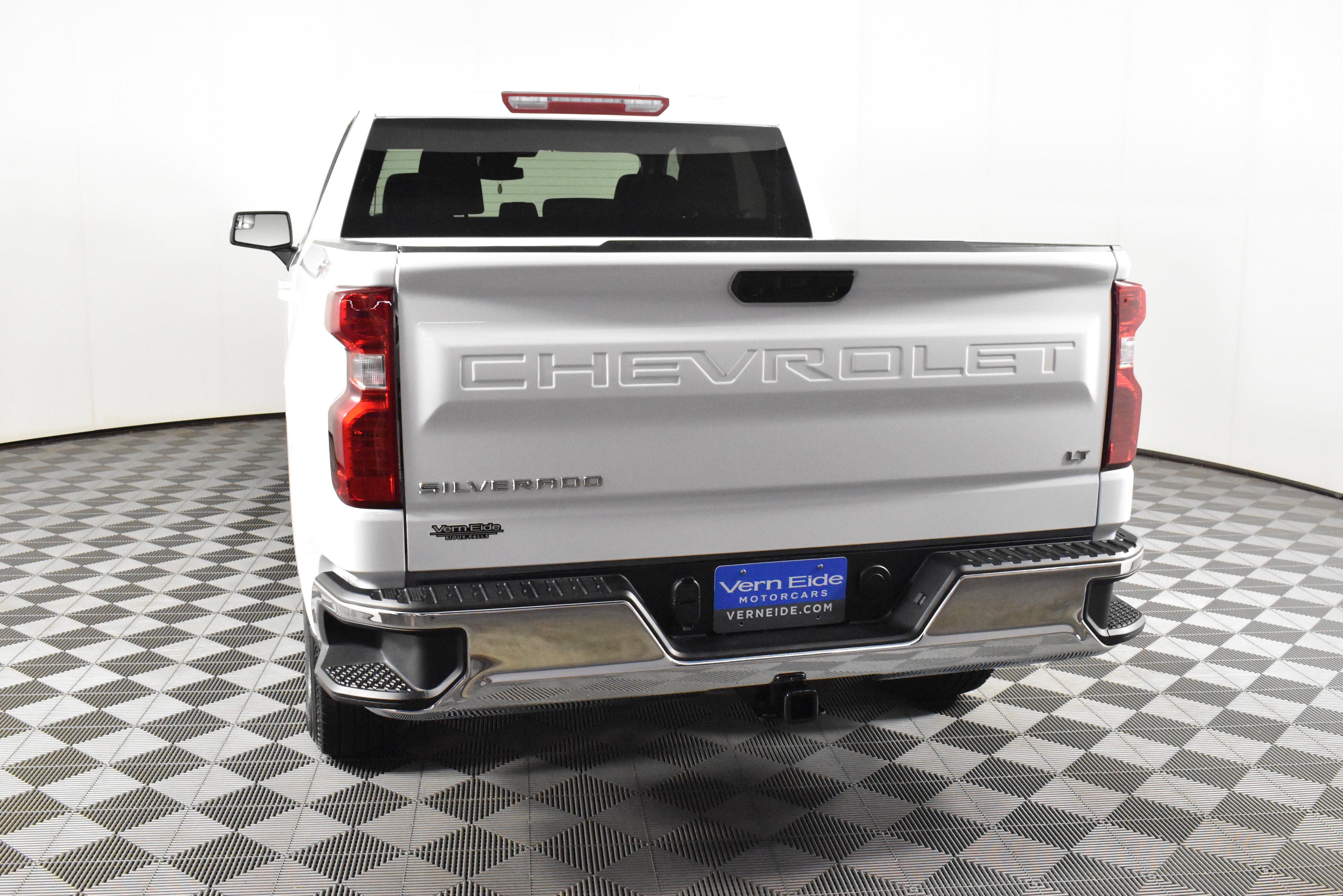 Used 2025 Chevrolet Silverado 1500 LT image 7
