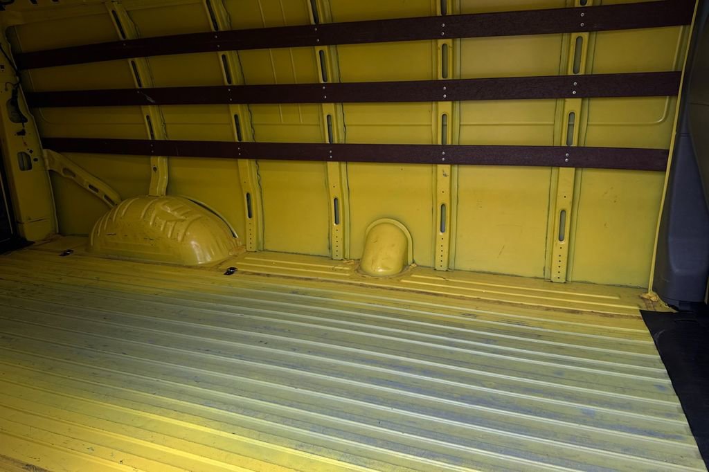 Certified 2023 Chevrolet Express 3500 Extended w/ Driver Convenience Package image 13