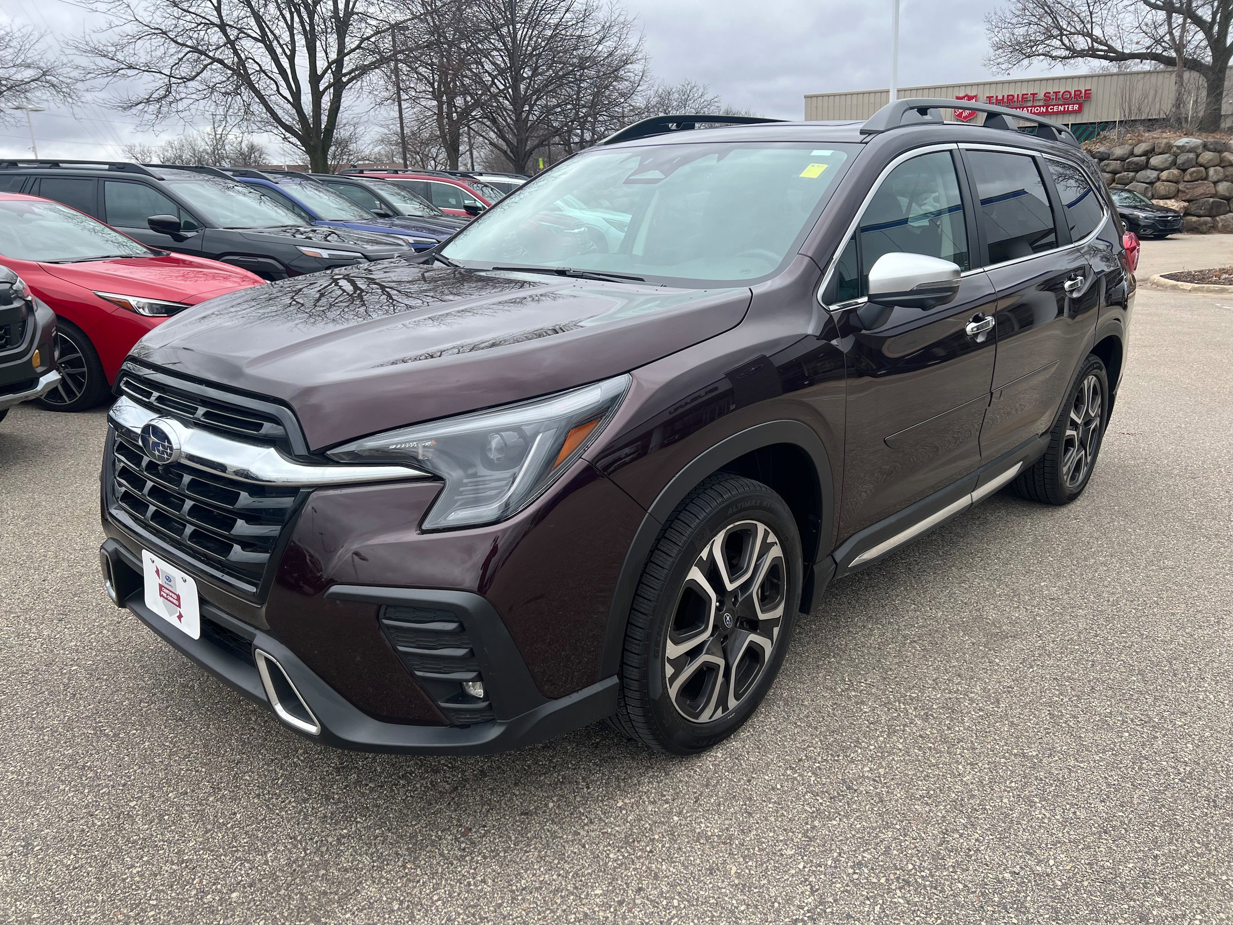 Used 2023 Subaru Ascent Touring image 3