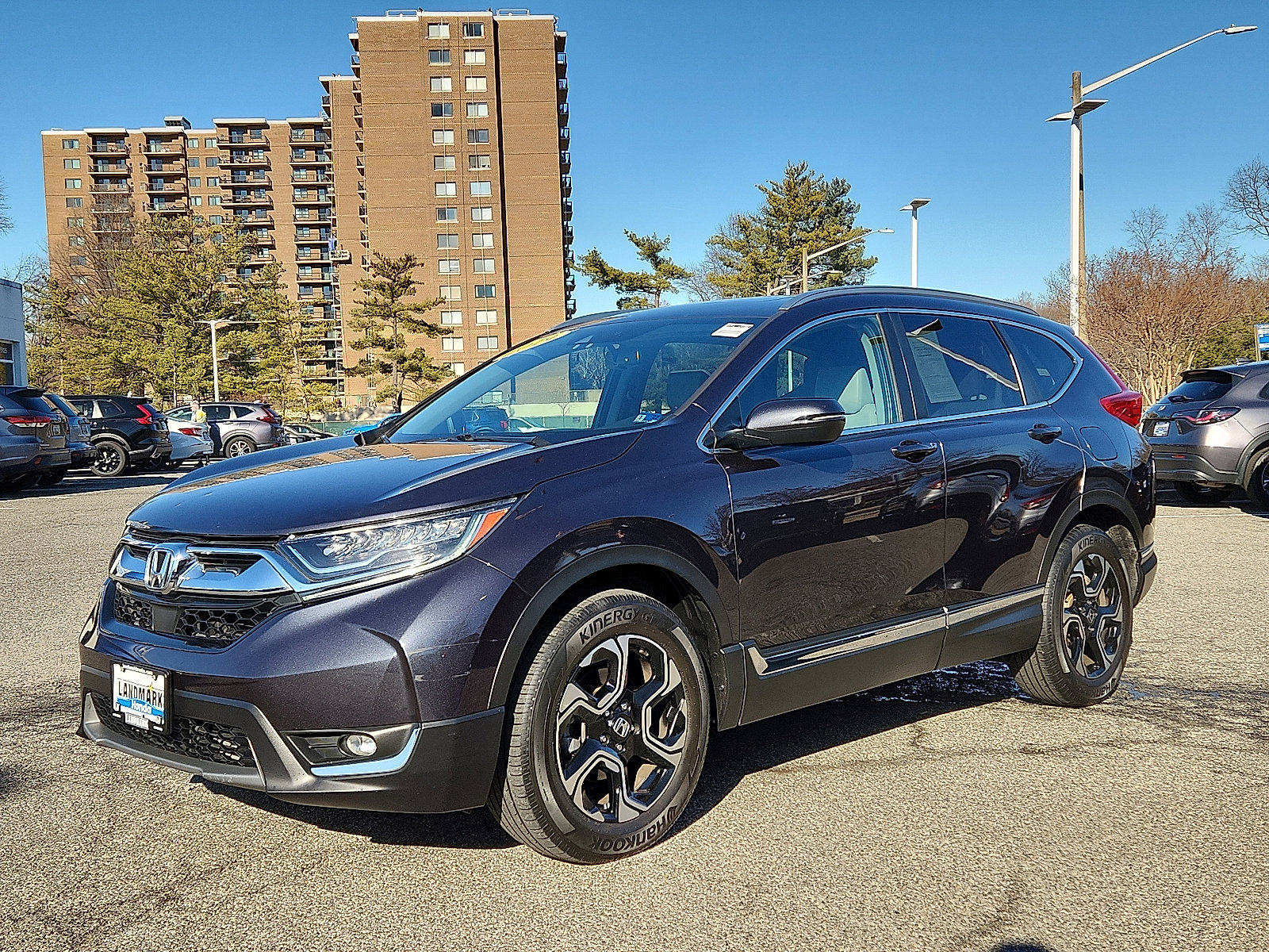 Used 2019 Honda CR-V Touring image 1