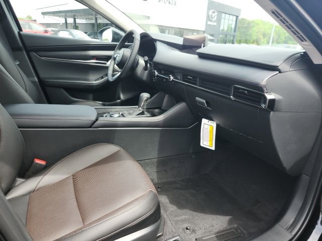 New 2026 MAZDA MAZDA3 2.5 Turbo Sedan w/Premium Plus AWD/4WD image 24