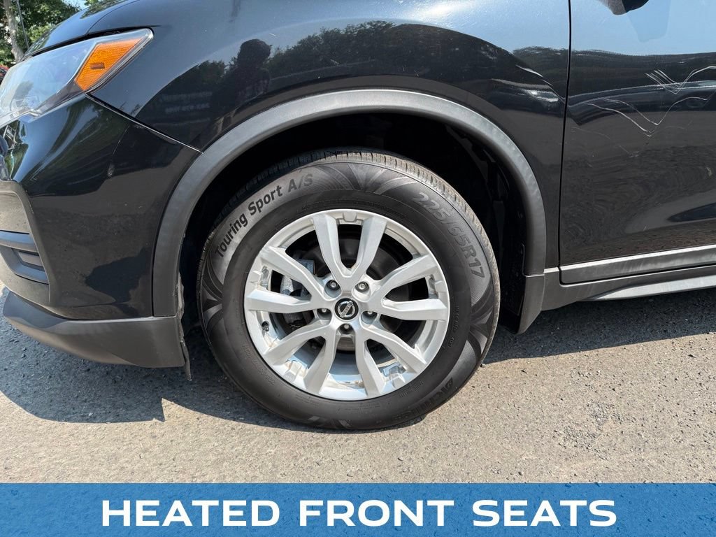 Used 2017 Nissan Rogue SV w/ SV Premium Package FWD image 12