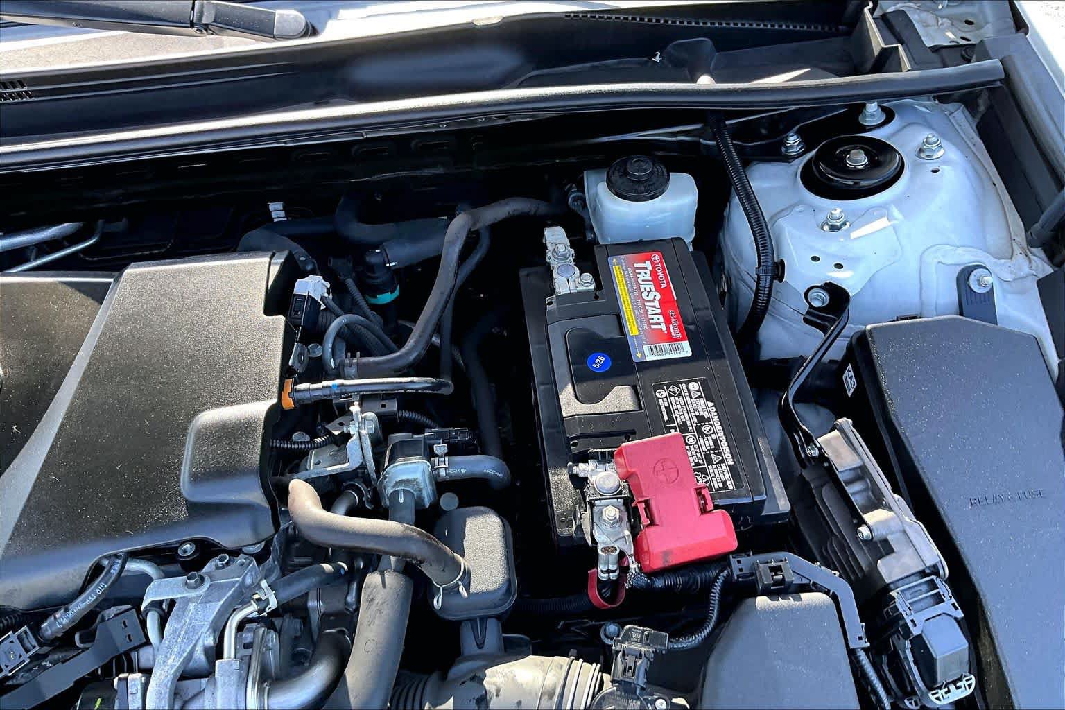 Used 2020 Toyota Camry XSE FWD image 33