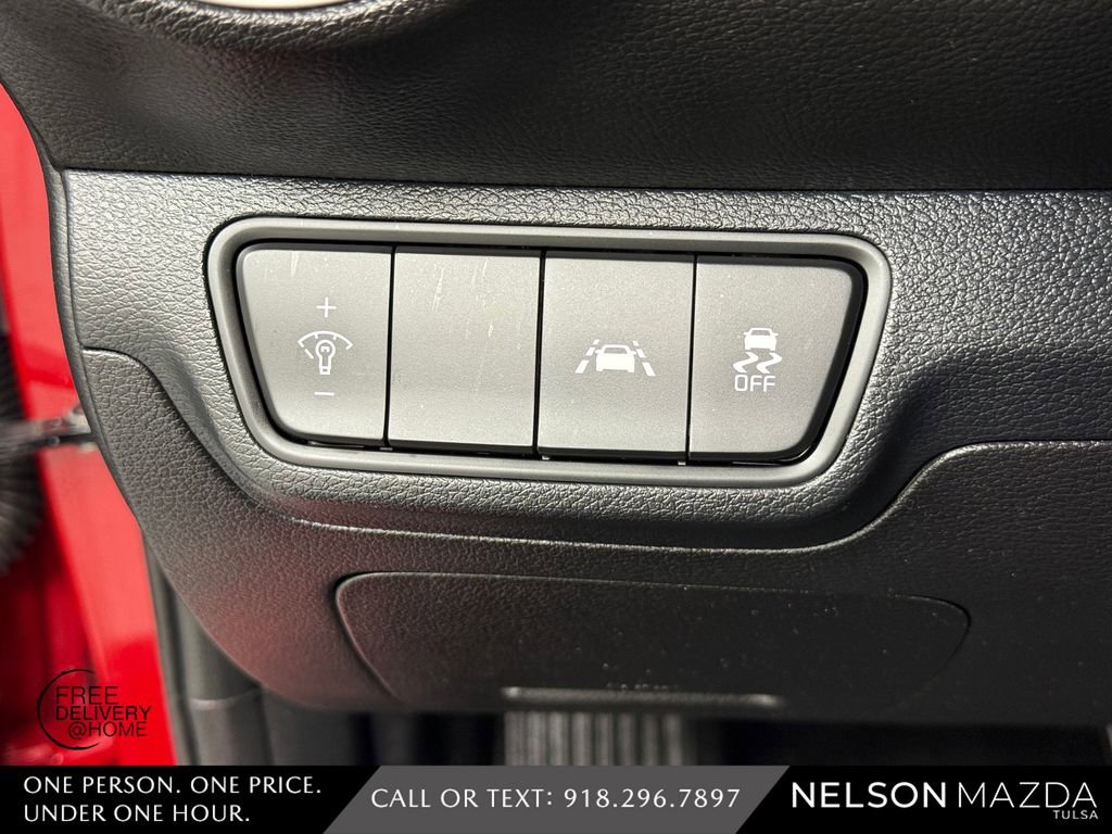 Used 2020 Kia Forte LXS FWD image 28