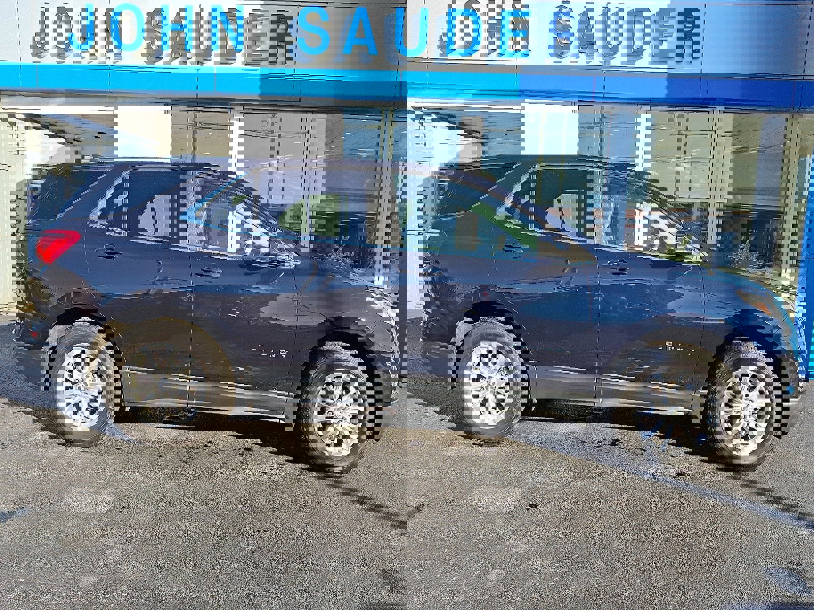 Used 2021 Chevrolet Equinox LT image 7