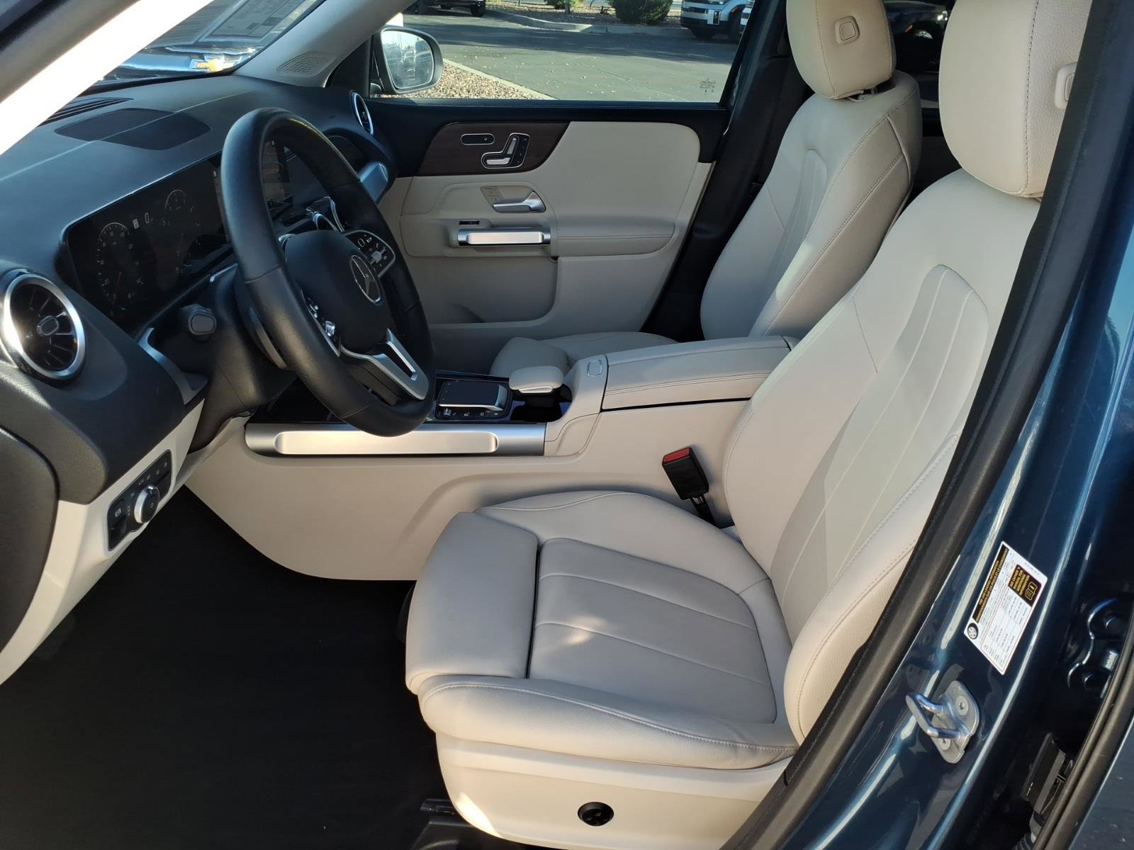 Used 2023 Mercedes-Benz GLB 250 4MATIC image 14