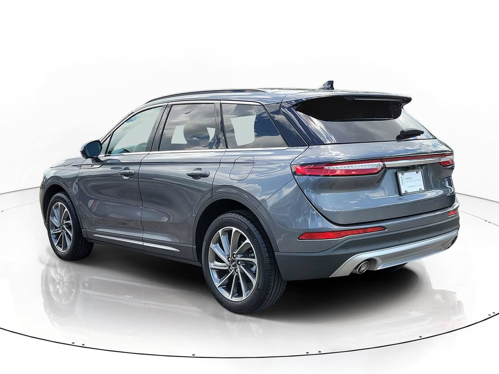 Certified 2025 Lincoln Corsair FWD w/ Equipment Group 101A image 4