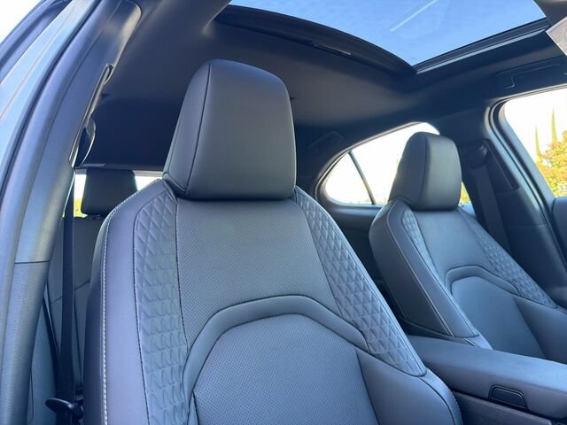 Used 2020 Lexus UX 250h w/ Premium Package AWD/4WD image 20