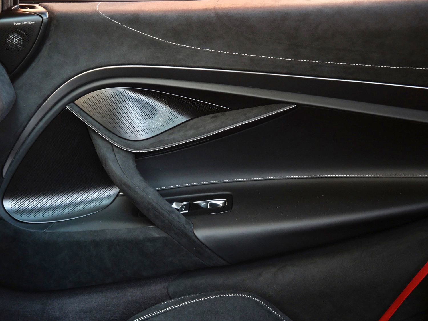 New 2026 McLaren 750S image 21