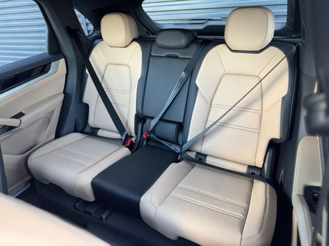 New 2026 Porsche Cayenne AWD/4WD image 29