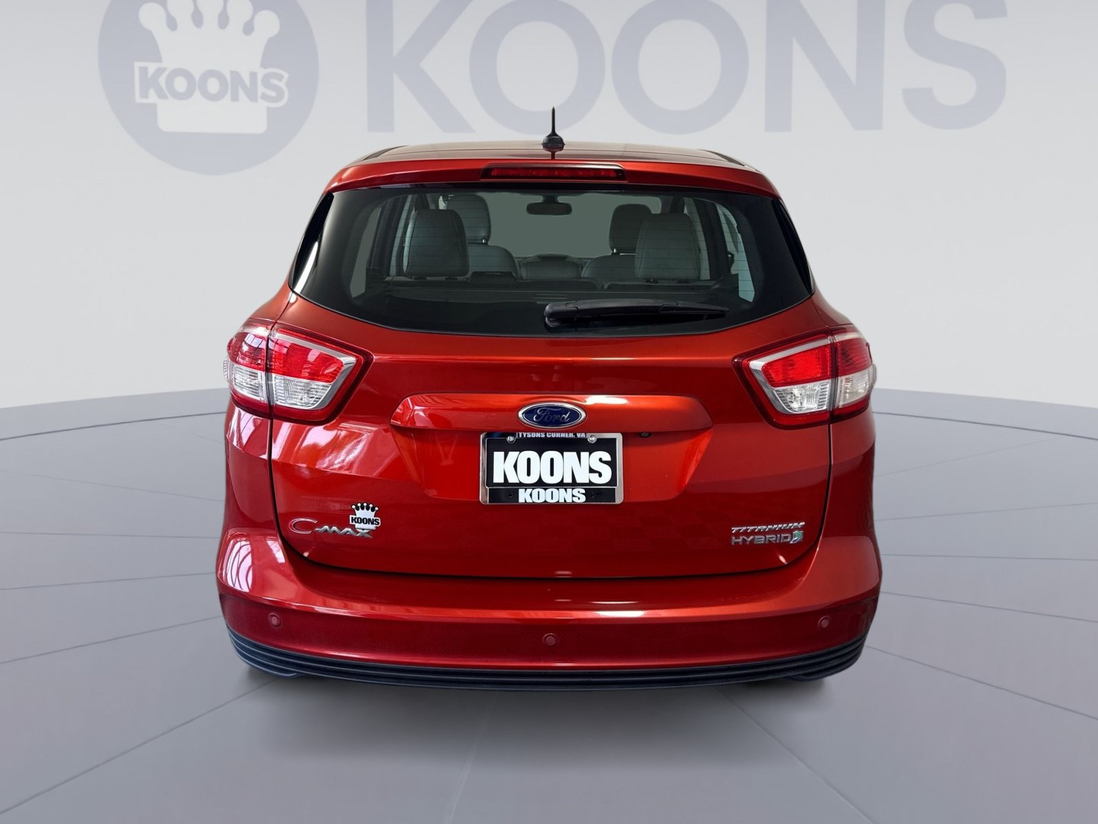 Used 2018 Ford C-MAX Titanium w/ Equipment Group 301A FWD image 5