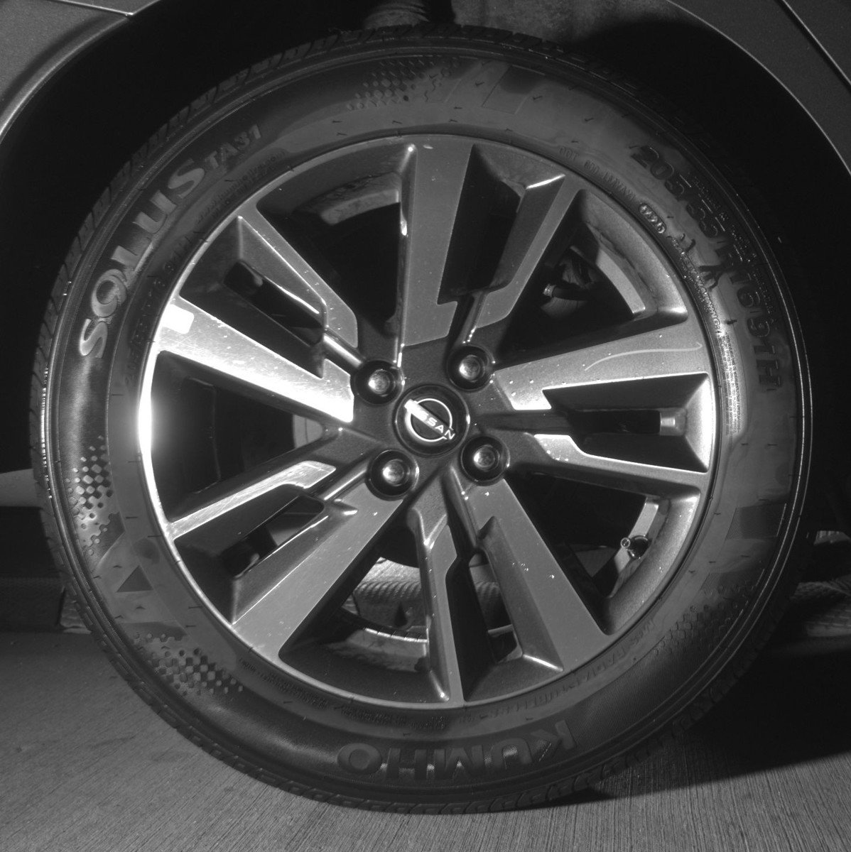 Used 2025 Nissan Versa SV image 15