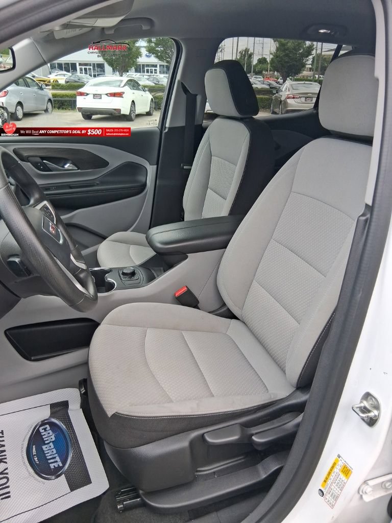 Used 2024 GMC Terrain SLE FWD image 16