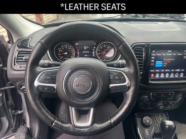 Used 2018 Jeep Compass Limited AWD/4WD image 2