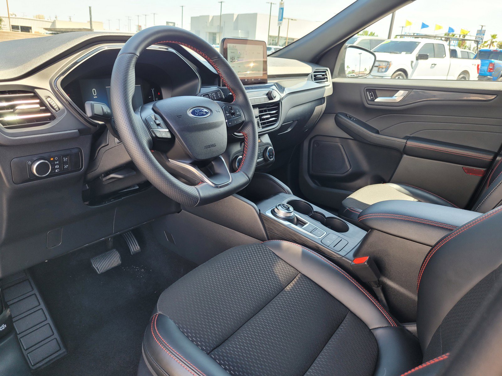 Used 2025 Ford Escape ST-Line AWD/4WD image 9