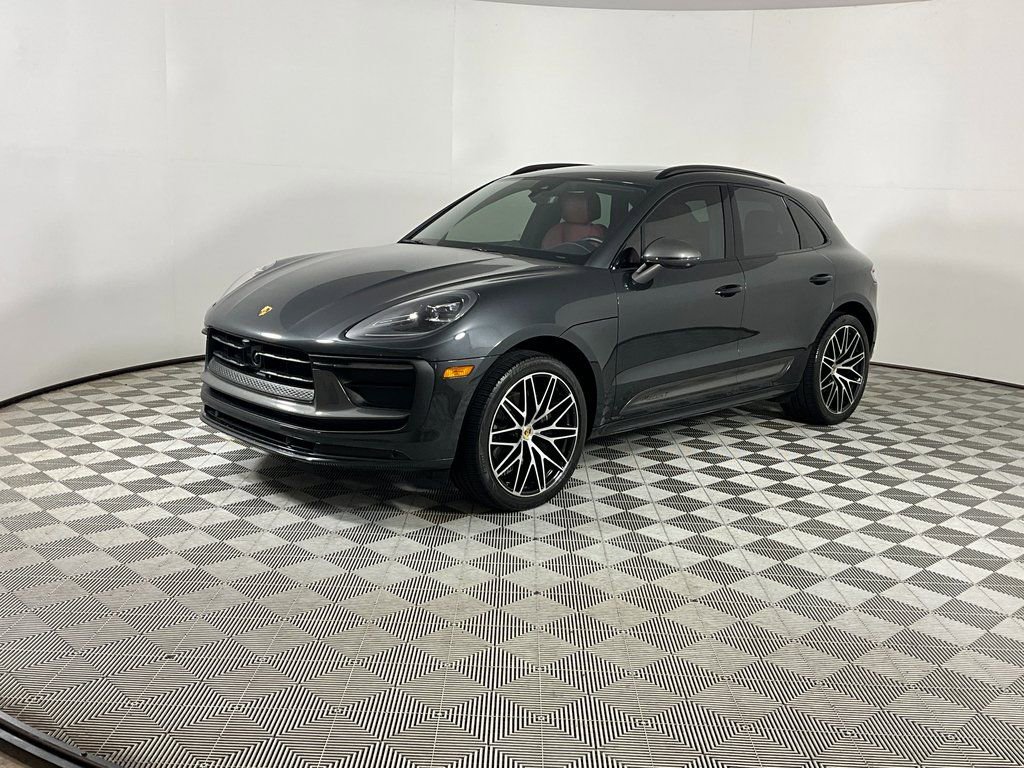 Used 2023 Porsche Macan Turbo image 1
