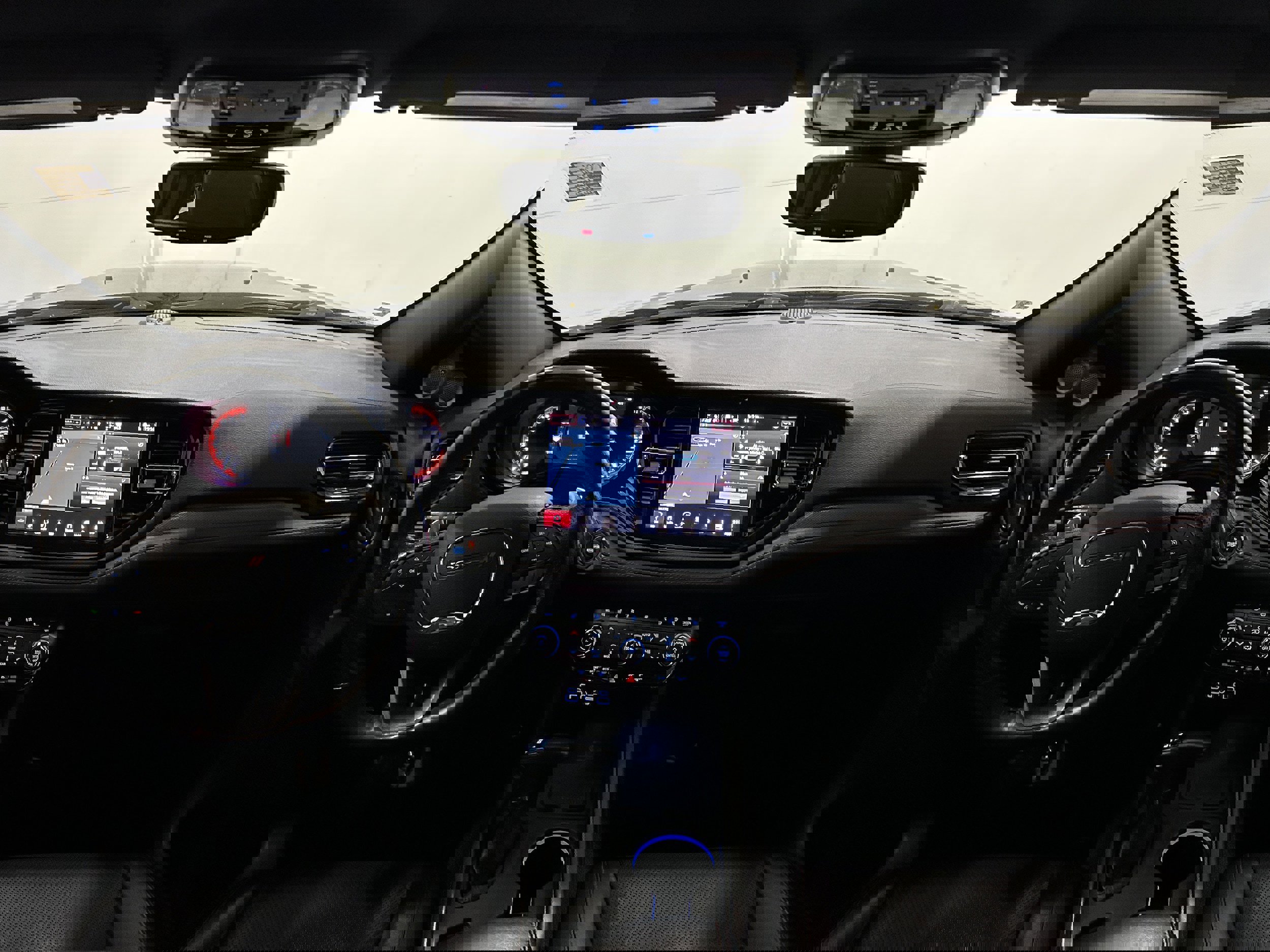 Used 2021 Dodge Durango R/T w/ Blacktop Package image 15