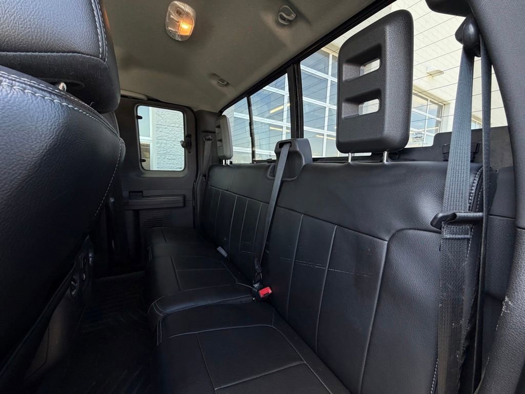 Used 2015 Ford F350 Lariat w/ Lariat Interior Package image 25