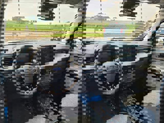 New 2025 Ford Maverick XLT w/ XLT Luxury Package image 18