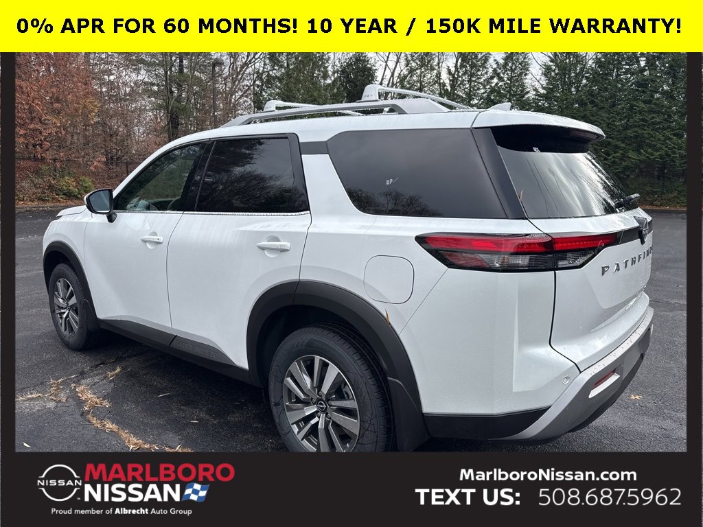 New 2025 Nissan Pathfinder SL image 5