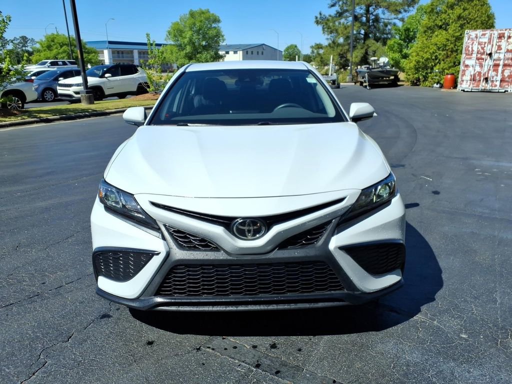 Used 2023 Toyota Camry SE image 8