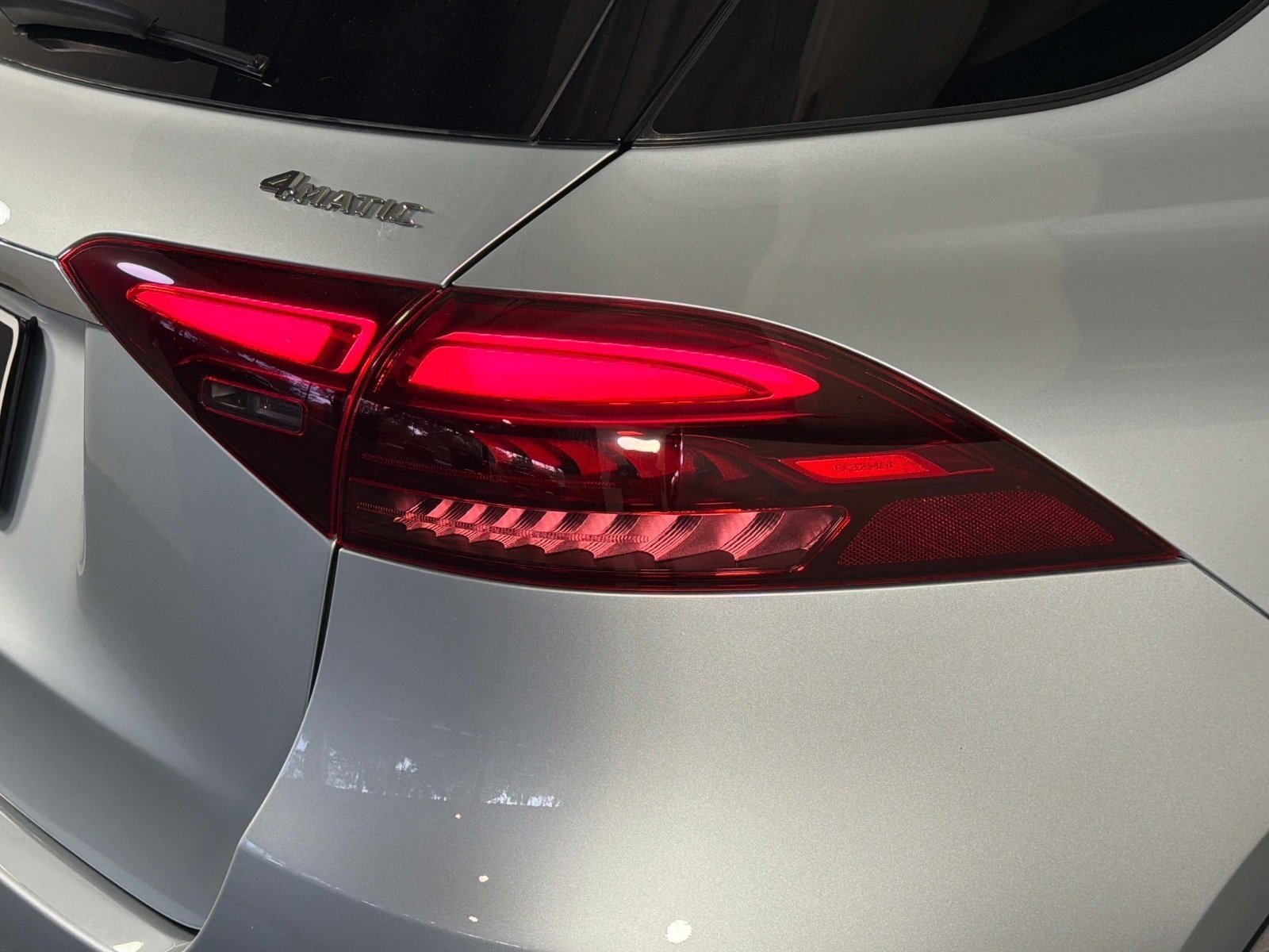 Used 2025 Mercedes-Benz GLE 450 4MATIC w/ Winter Package image 17