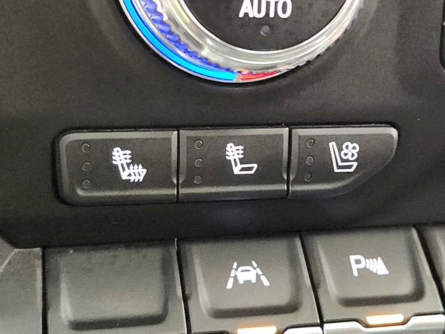 Used 2021 GMC Sierra 1500 Denali w/ Driver Alert Package II AWD/4WD image 28