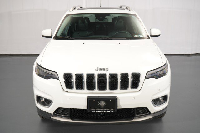 Used 2019 Jeep Cherokee Limited w/ Luxury Group AWD/4WD image 4