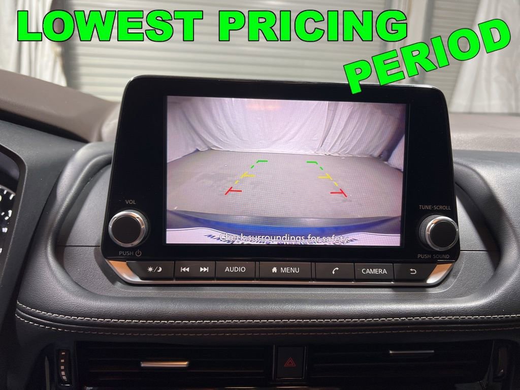 Used 2022 Nissan Rogue SV image 32