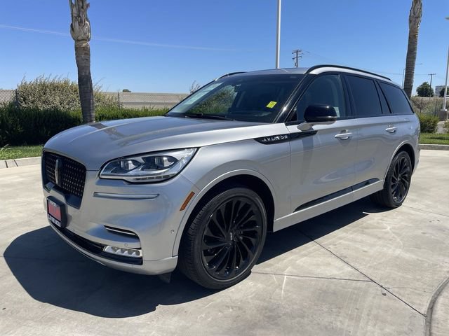 Used 2023 Lincoln Aviator Reserve w/ Equipment Group 201A AWD/4WD video 1