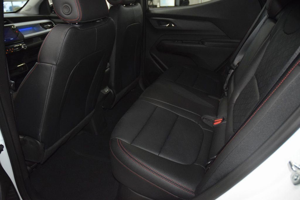 New 2027 Chevrolet Bolt RS FWD image 39