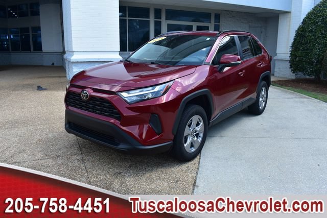 Used 2023 Toyota RAV4 XLE FWD image 4