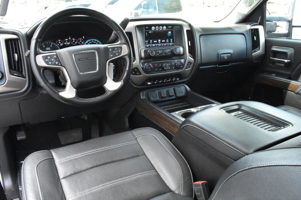 Used 2019 GMC Sierra 3500 Denali w/ Duramax Plus Package image 27