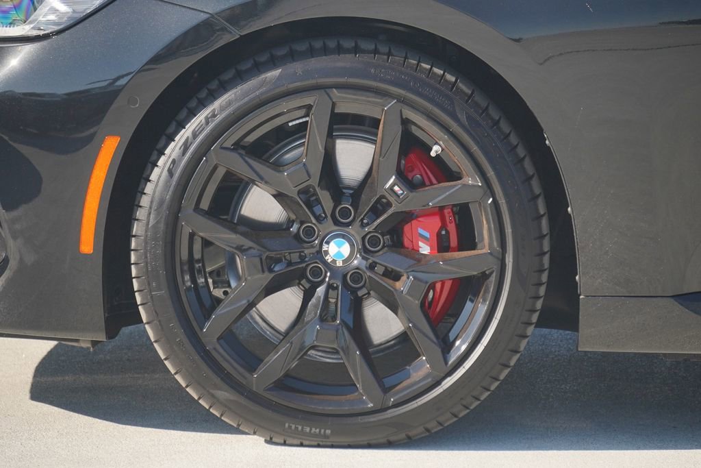 Used 2025 BMW 230i xDrive Coupe w/ M Sport Package AWD/4WD image 5