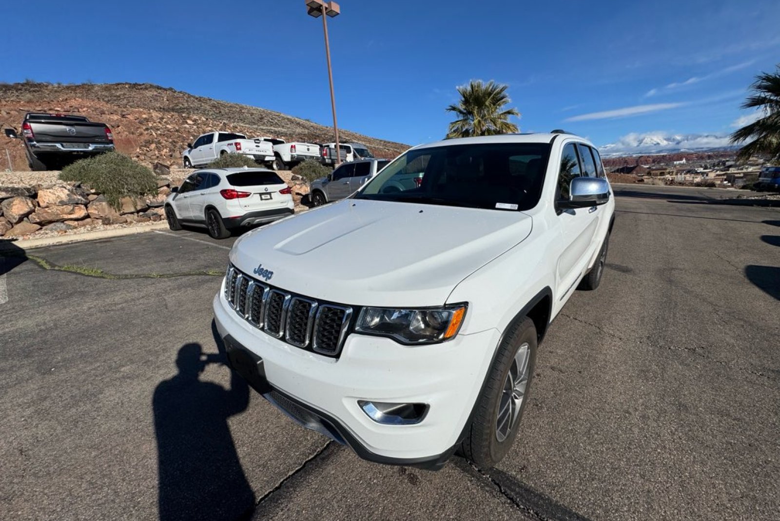 Used 2020 Jeep Grand Cherokee Limited w/ Trailer Tow Group IV image 1