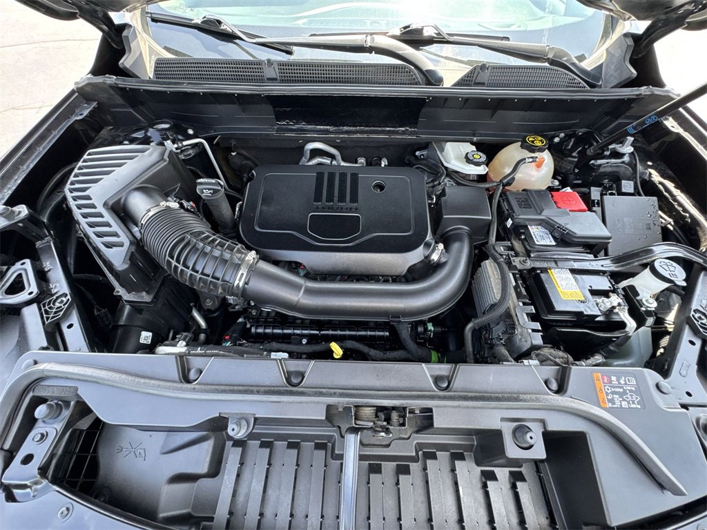 Used 2023 GMC Acadia SLE w/ Driver Convenience Package image 26