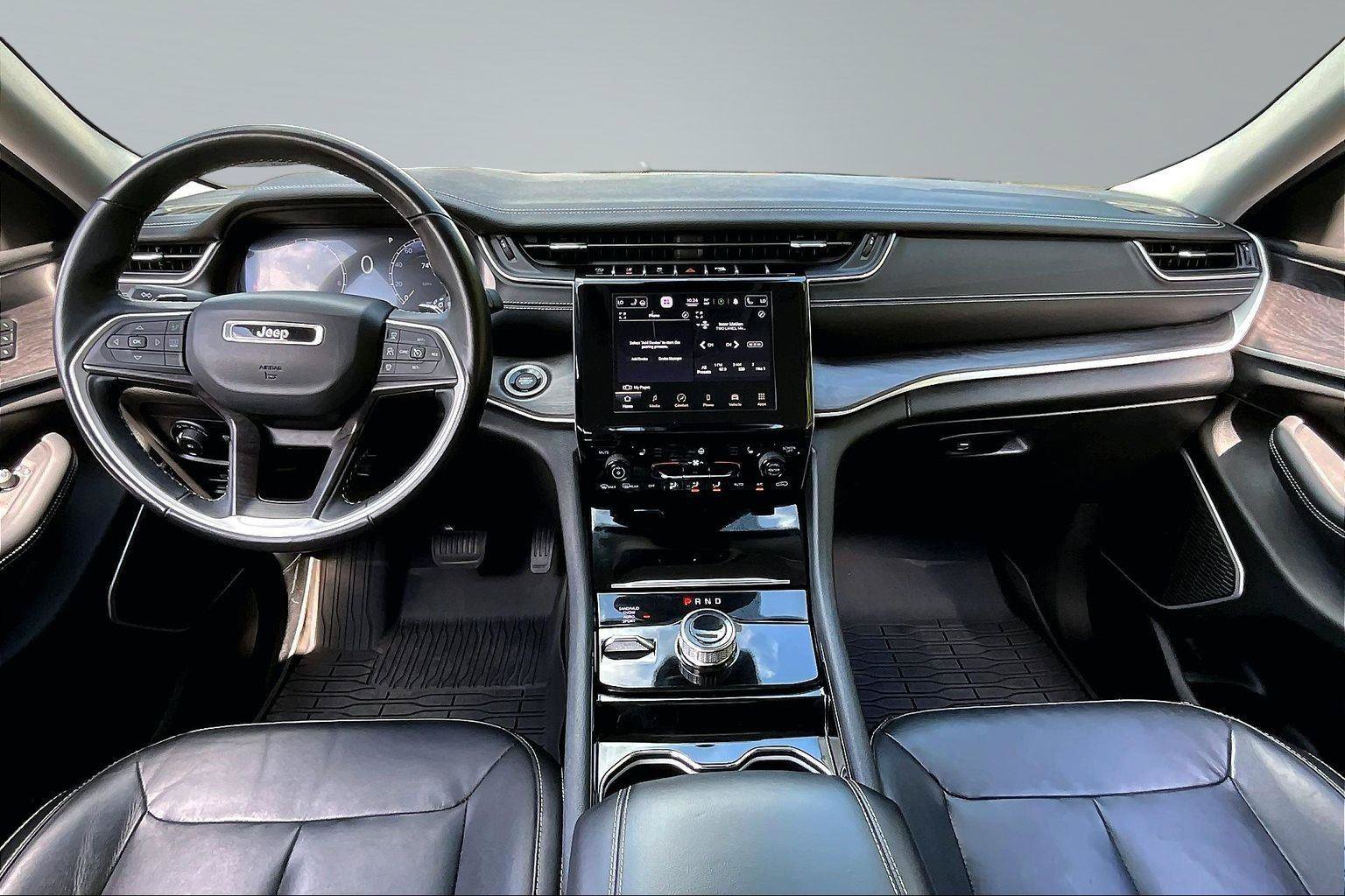 Used 2021 Jeep Grand Cherokee L Limited AWD/4WD image 16