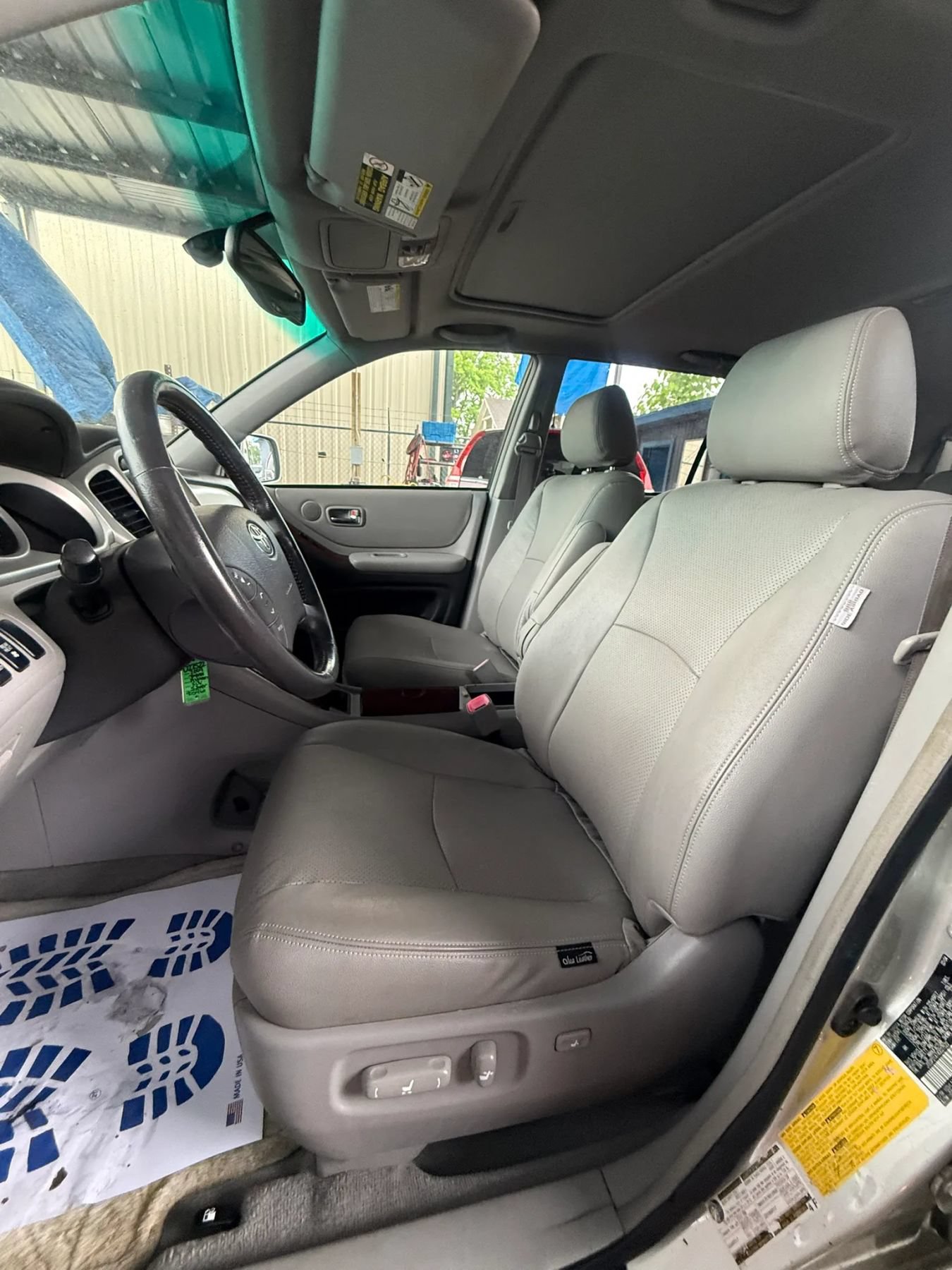 Used 2004 Toyota Highlander Limited FWD image 14