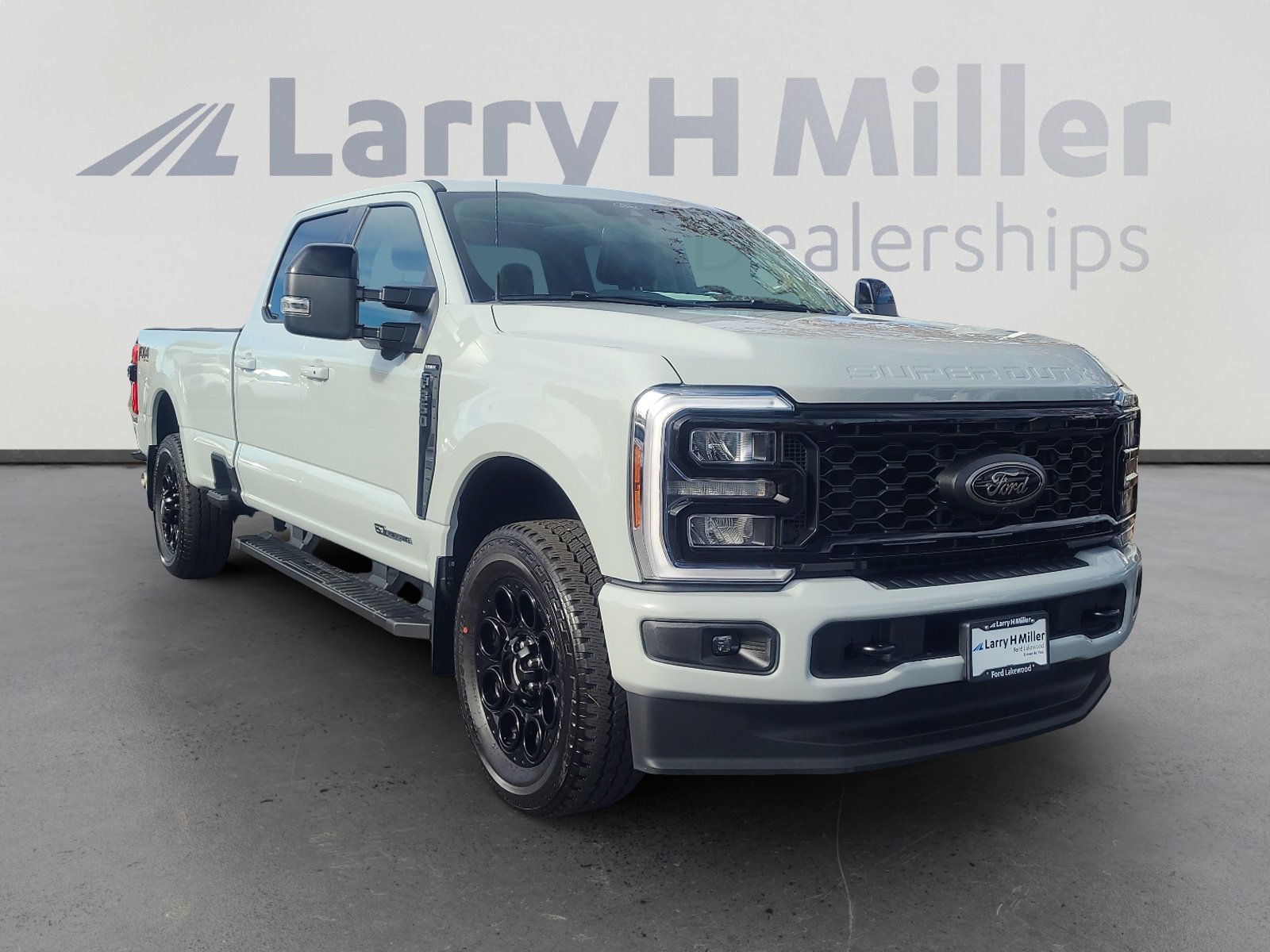 Certified 2025 Ford F350 Lariat w/ Black Appearance Package image 8