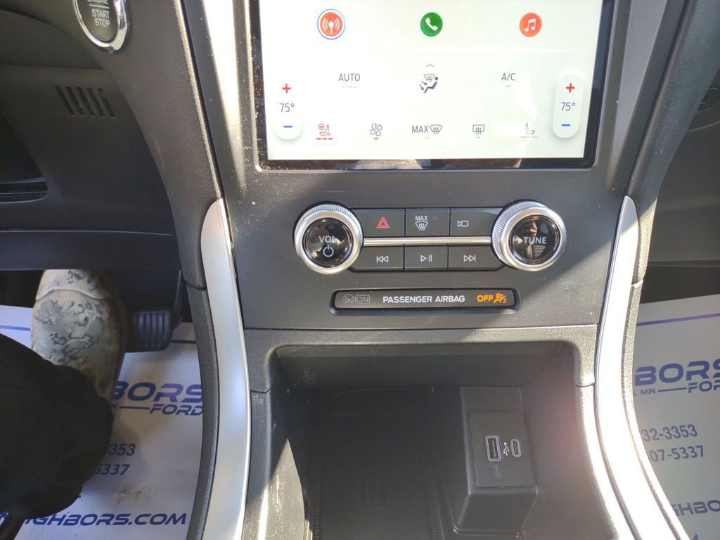 Used 2024 Ford Edge SEL w/ Convenience Package image 26