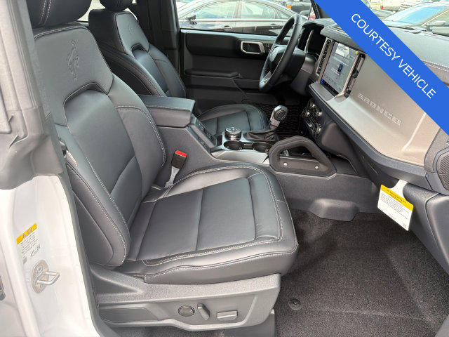 New 2026 Ford Bronco Outer Banks w/ Sasquatch Package AWD/4WD image 13