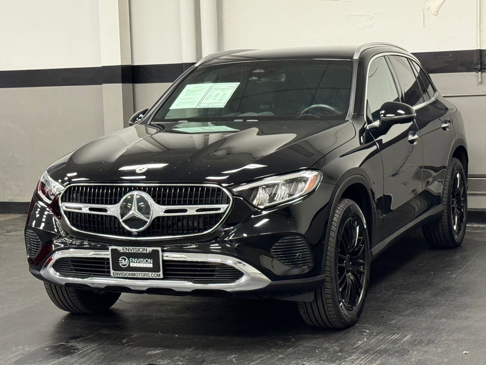 Used 2025 Mercedes-Benz GLC 300 image 7