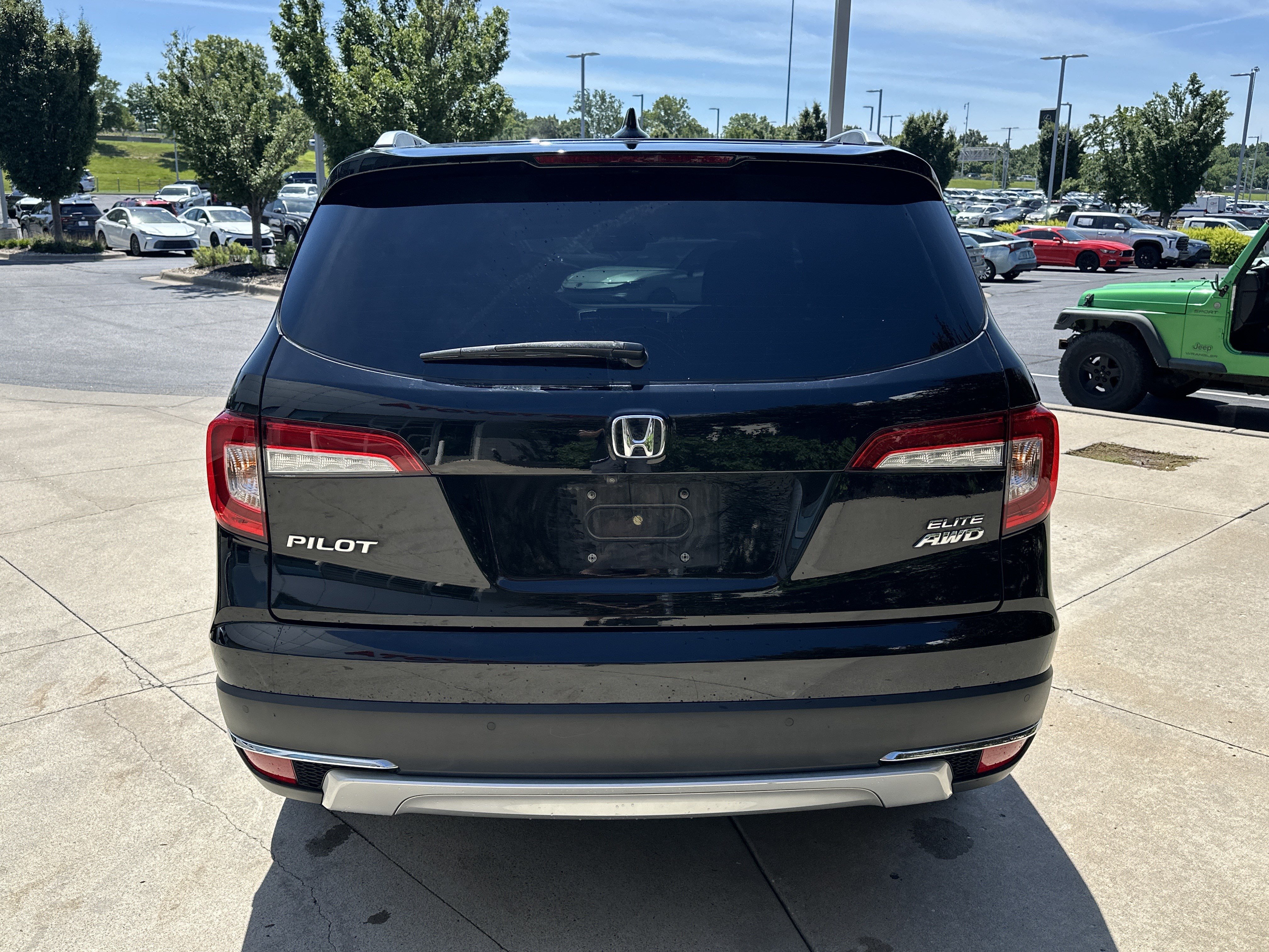 Used 2020 Honda Pilot Elite image 8