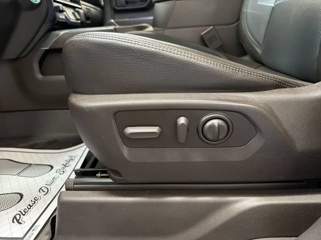 Certified 2022 GMC Sierra 3500 Denali AWD/4WD image 12