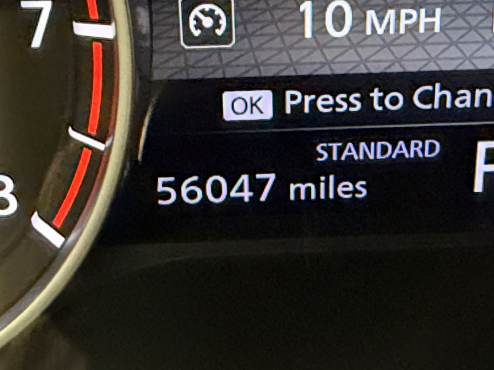 Used 2024 Nissan Rogue S FWD image 2