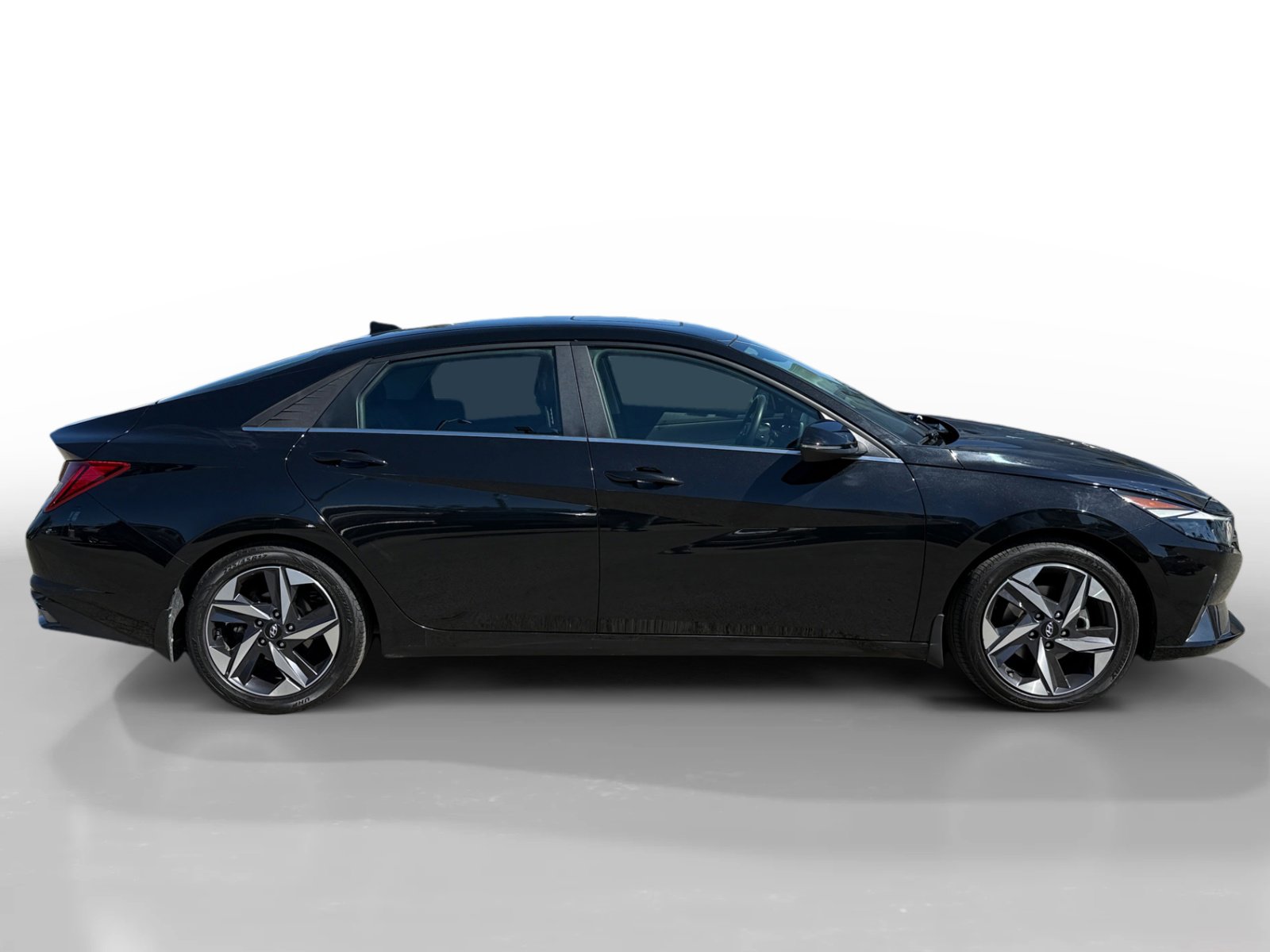 Certified 2023 Hyundai Elantra Limited image 6