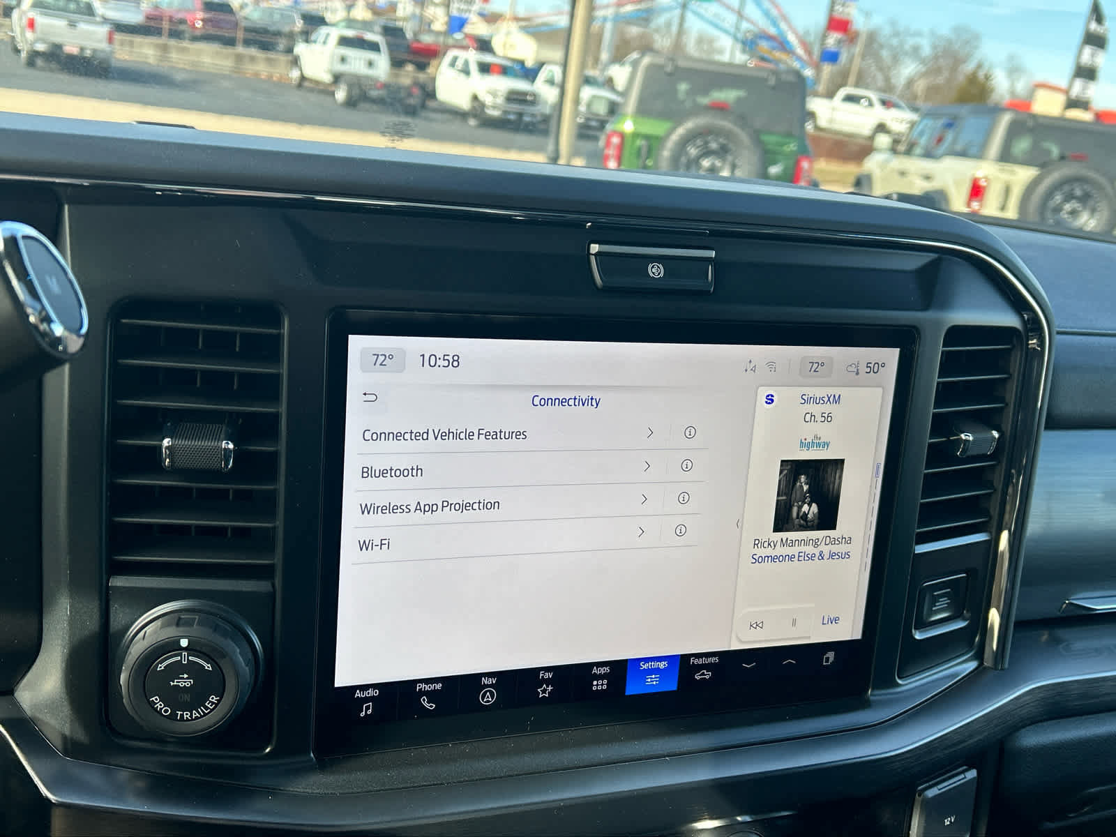 New 2026 Ford F250 Lariat w/ Black Appearance Package image 47