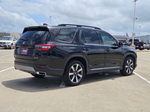 Used 2023 Honda Pilot Elite image 6