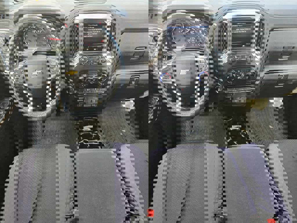 Used 2021 Chevrolet Silverado 2500 LT w/ Convenience Package image 17