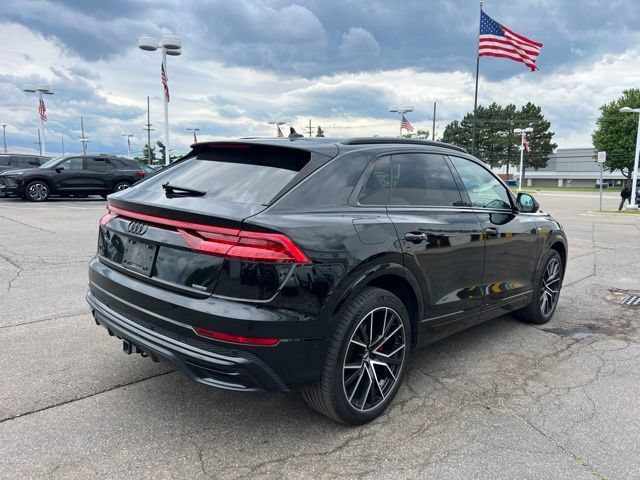 Used 2022 Audi Q8 Premium Plus AWD/4WD image 5
